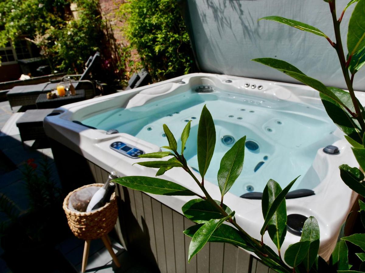 Luxury 9 Bed Manor House Hot Tub Cinema Room Skytv Saffron Walden Εξωτερικό φωτογραφία